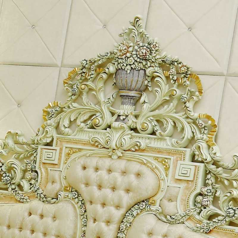 Golden Luxury Furniture Antique Baroque Bed – Hand-Carved Floral Accents - Image 3