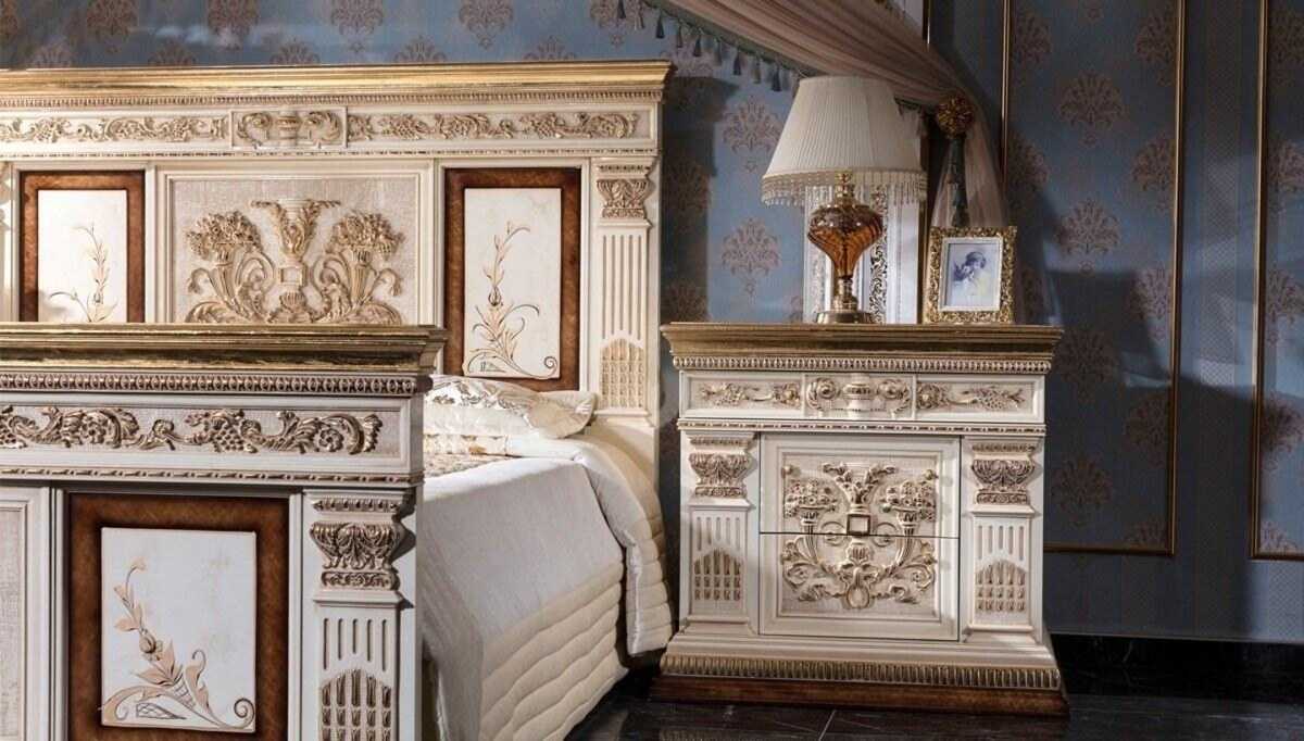 Golden Luxury Furniture Luxurious Victorian Bedroom Set With Heavy Carved Headboard Footboard And Premium Wardrobe - Image 3