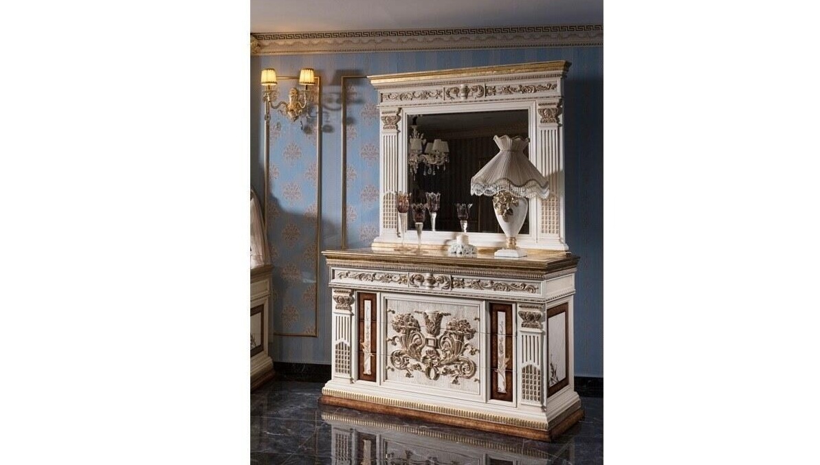 Golden Luxury Furniture Luxurious Victorian Bedroom Set With Heavy Carved Headboard Footboard And Premium Wardrobe - Image 6